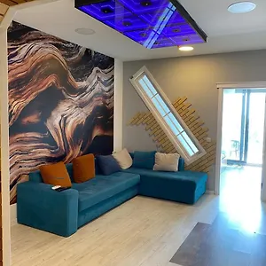 Апартаменты In Porta Tower, Батуми