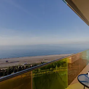 Miramar Luxury Residences باتومي